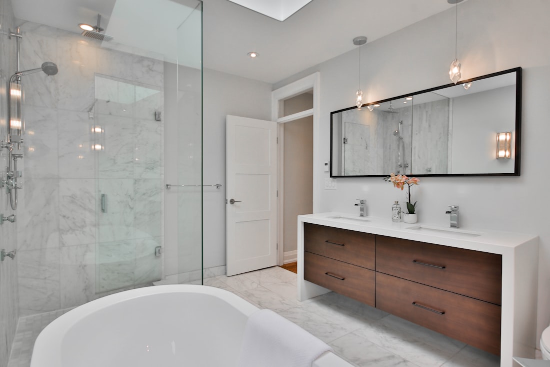 VF Living bathroom vanity and storage furniture